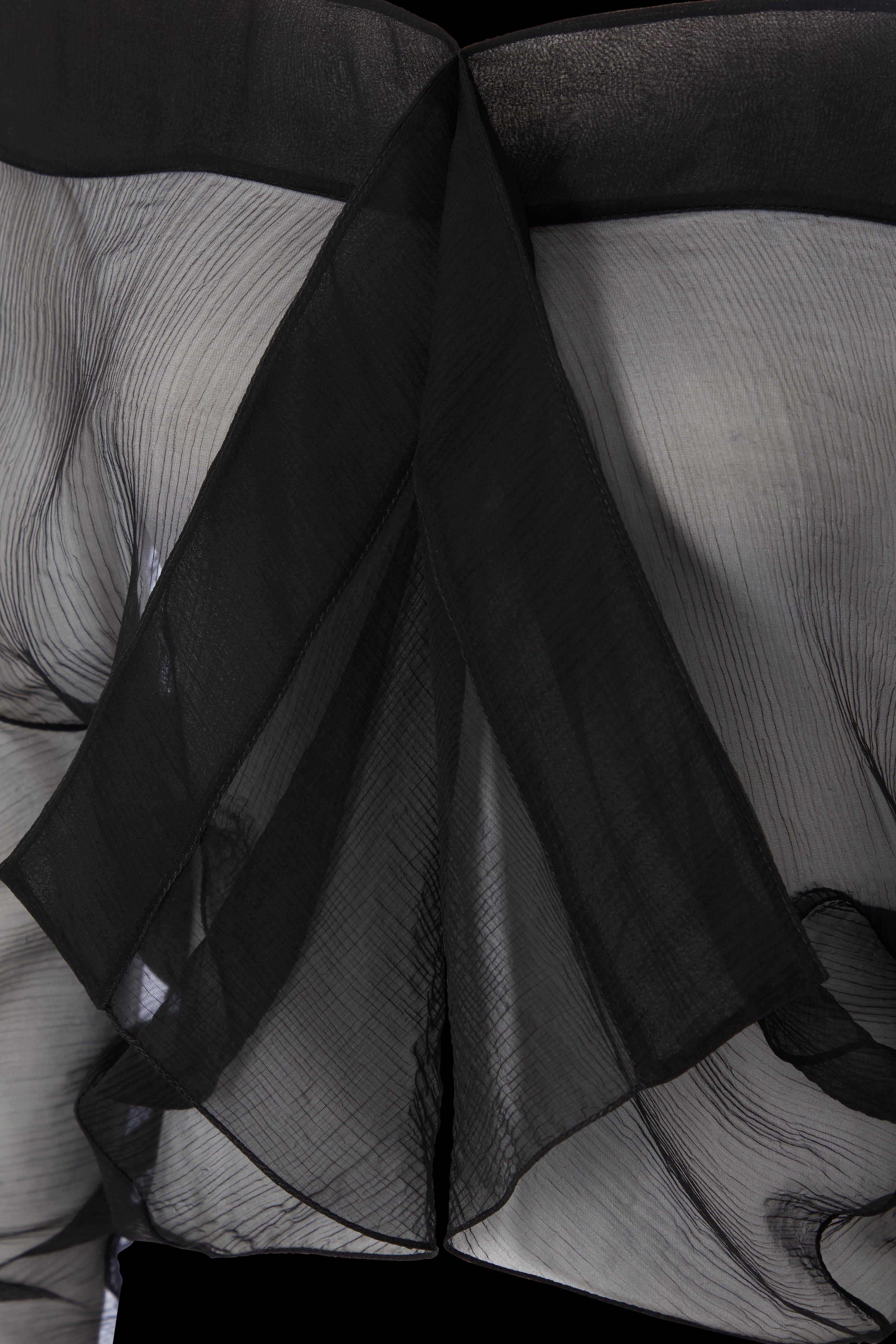 ÉPHÉMÈRE OFF-SHOULDER BLOUSE IN SILK MOUSSELINE