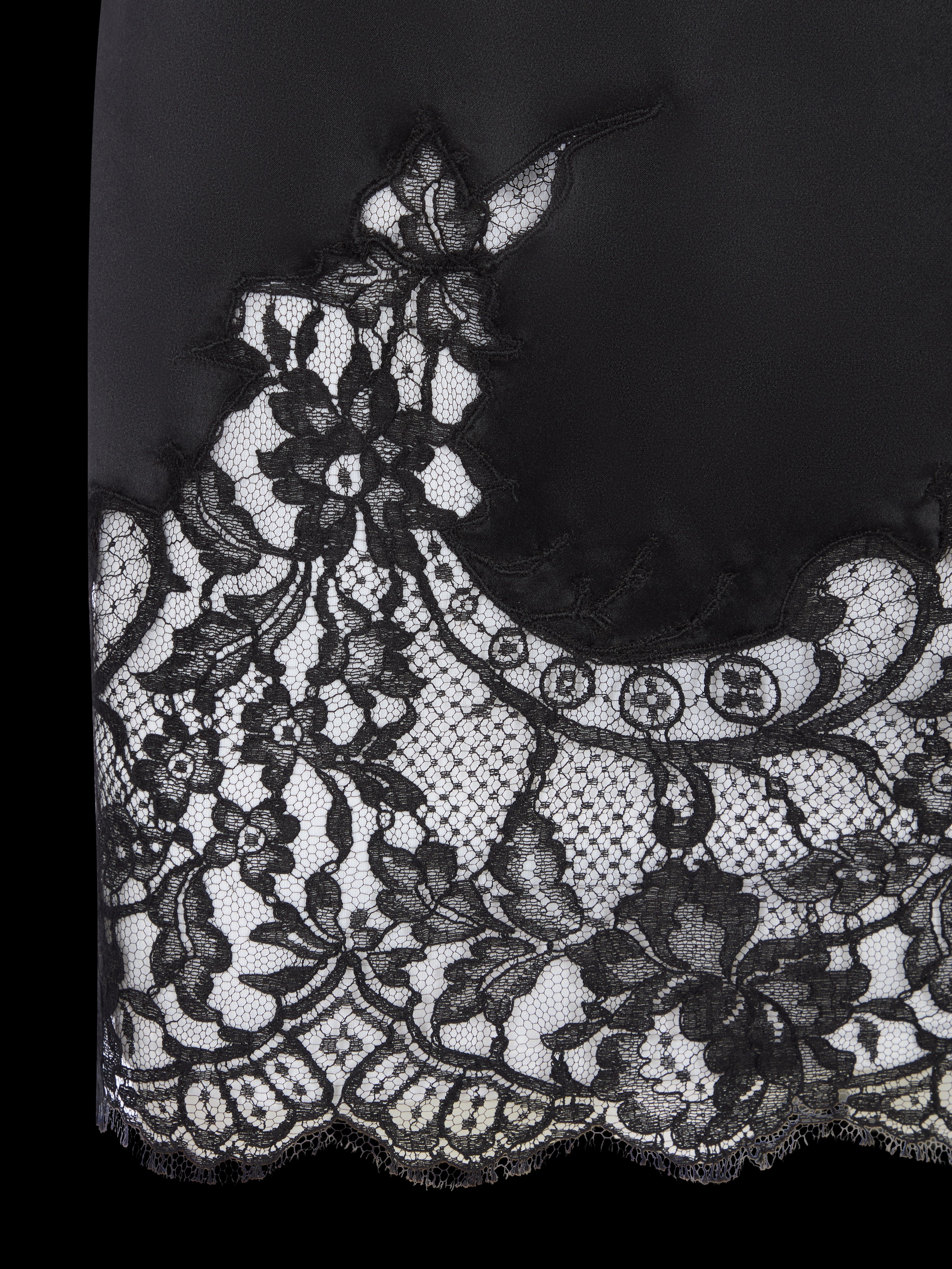 CASSE-COU SKIRT IN SILK SATIN WITH LACE APPLIQUÉ